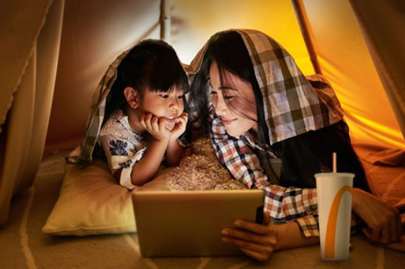 Clubs and party - Thumbnail